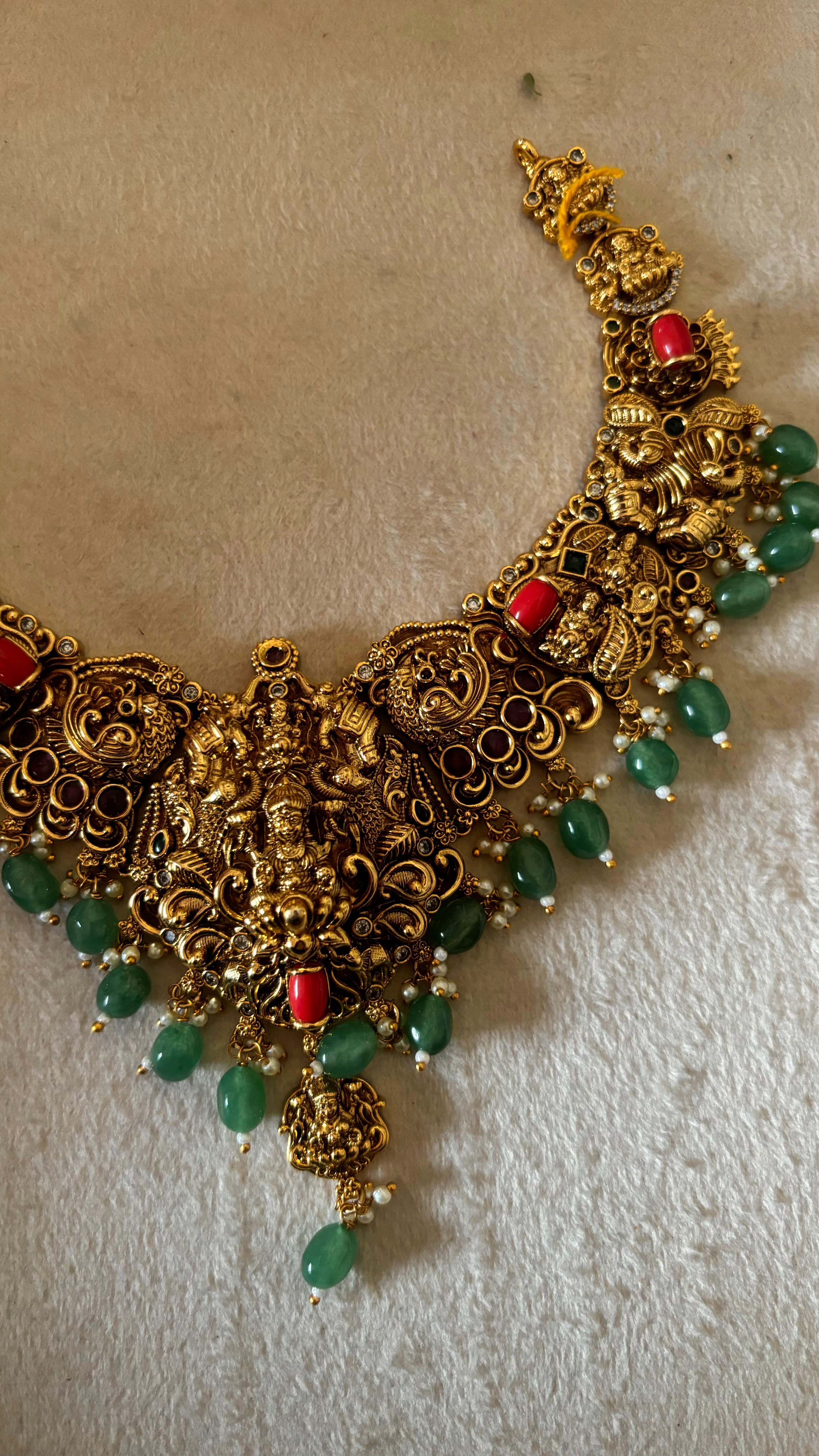 Temple jewellery set