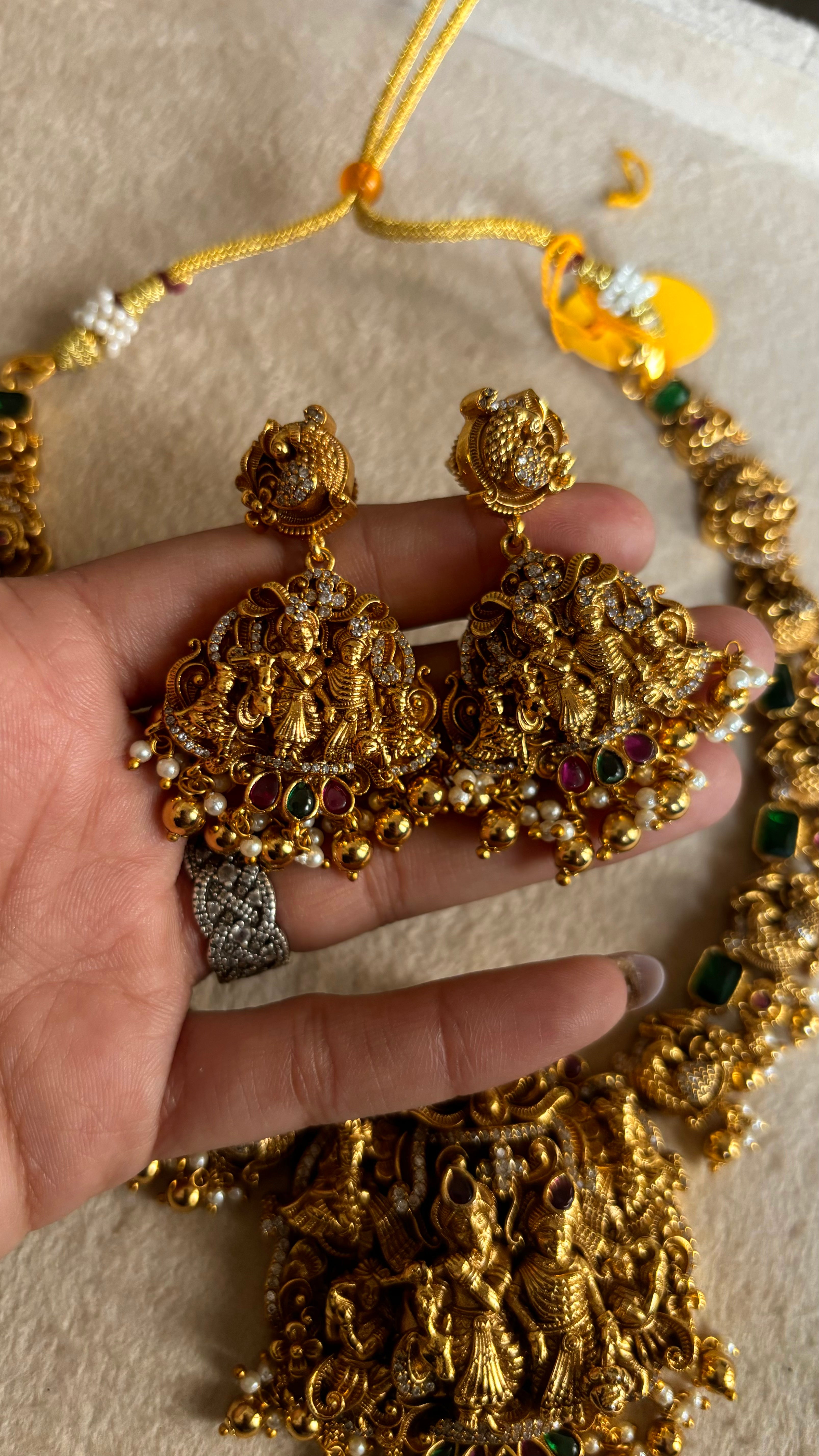 Temple jewellery set