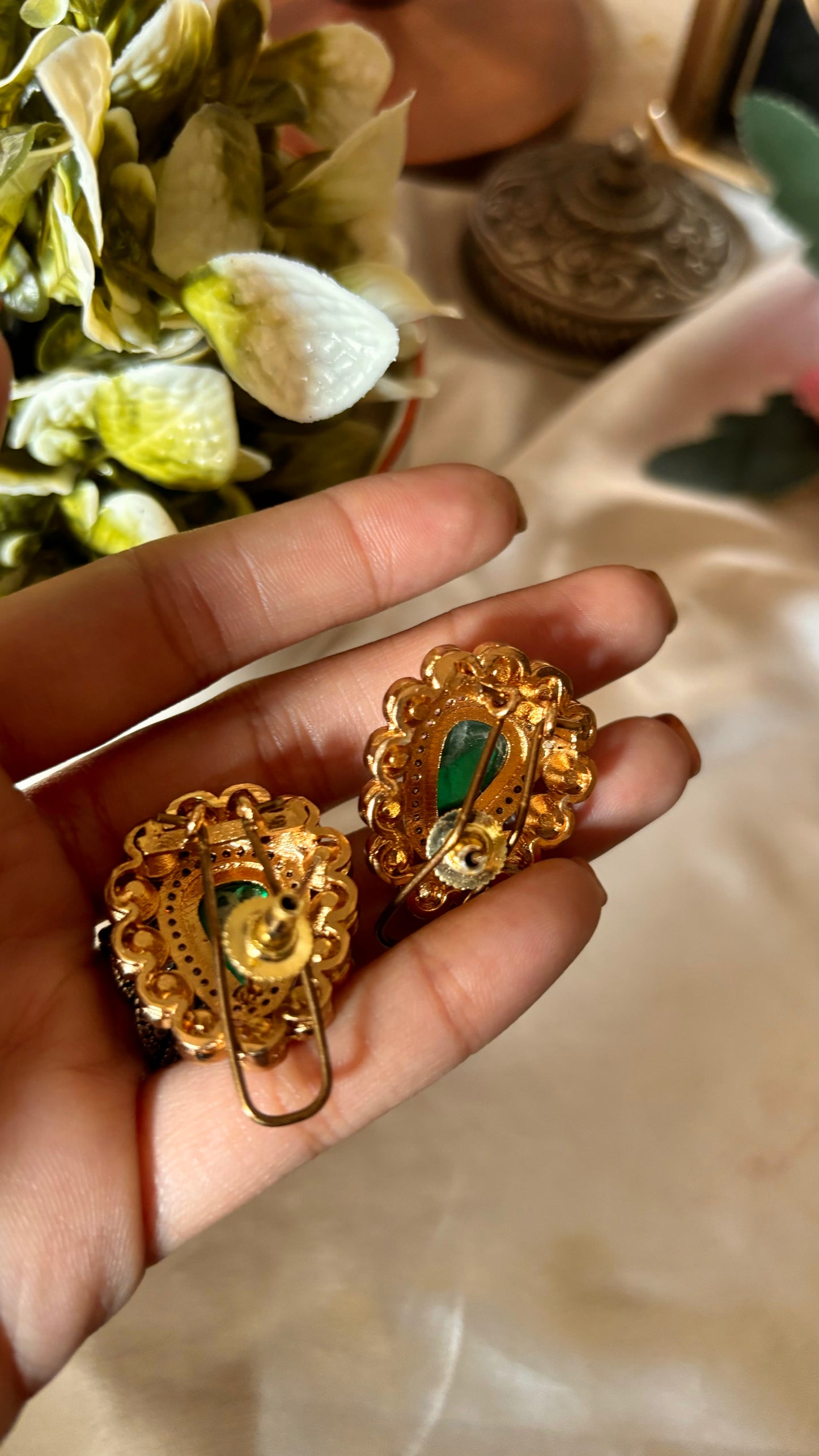 Emerald doublet victorian polki stud