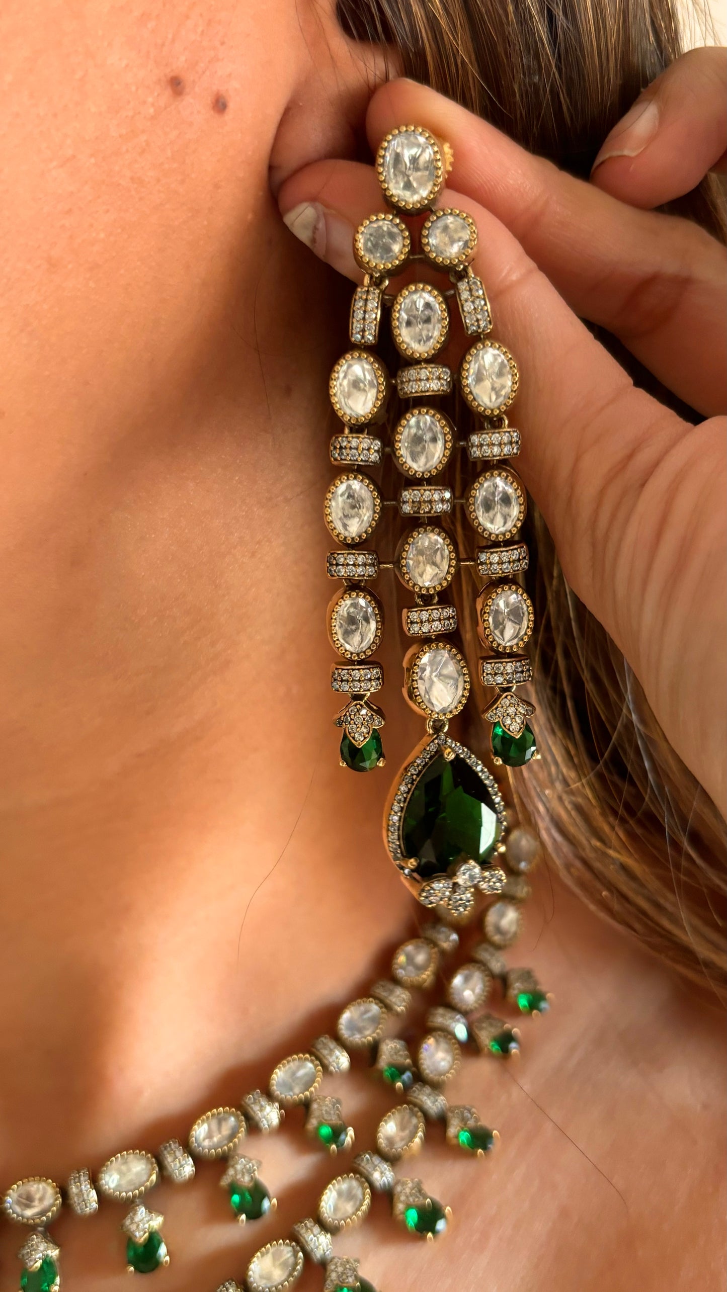 Emerald necklace set