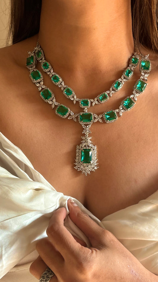 Emerald necklace set