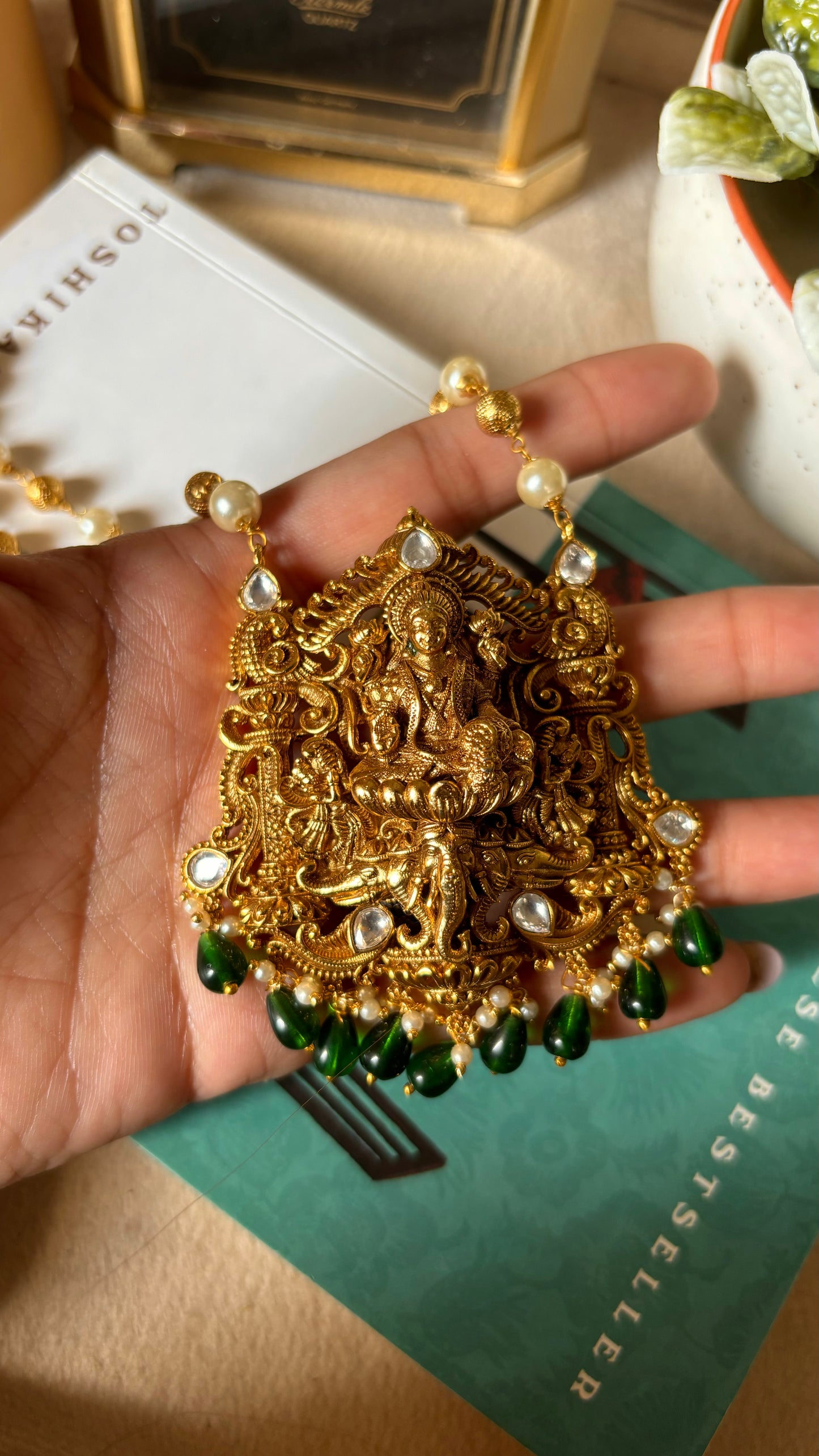 Temple jewellery set