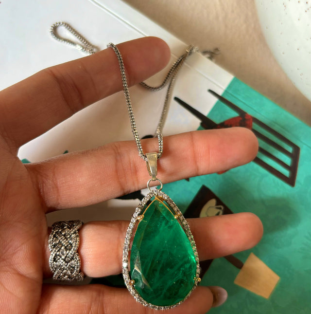 Emerald tear drop pendant set