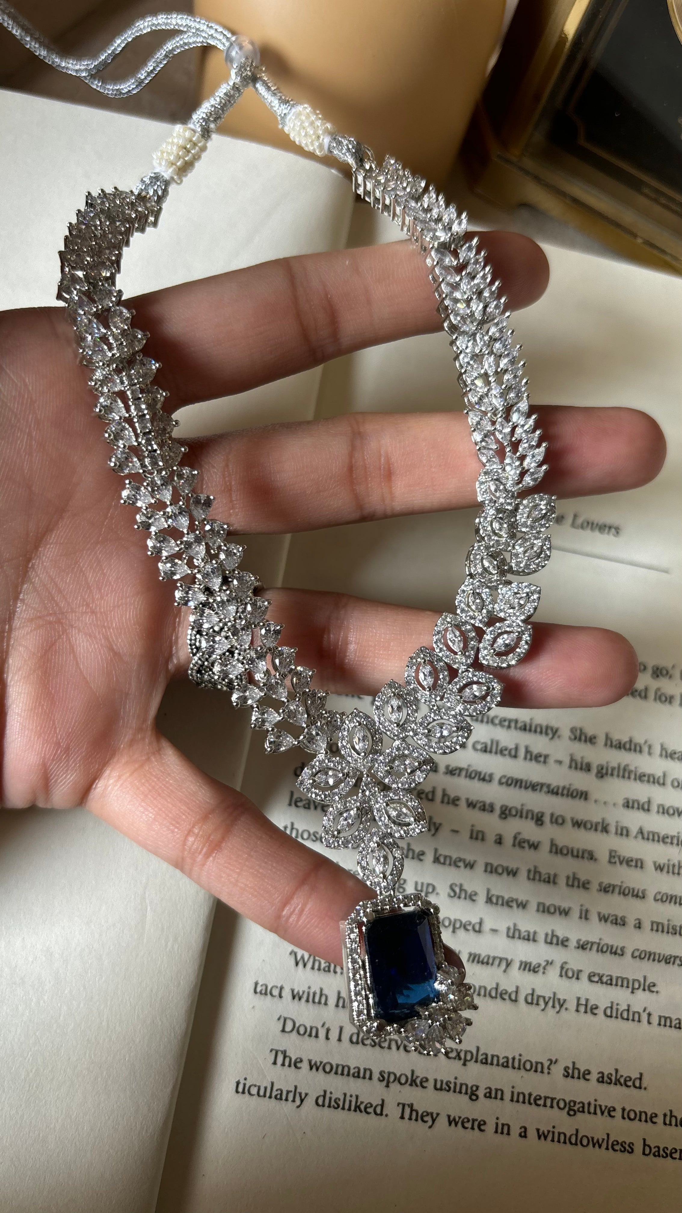 Sapphire diamond necklace set