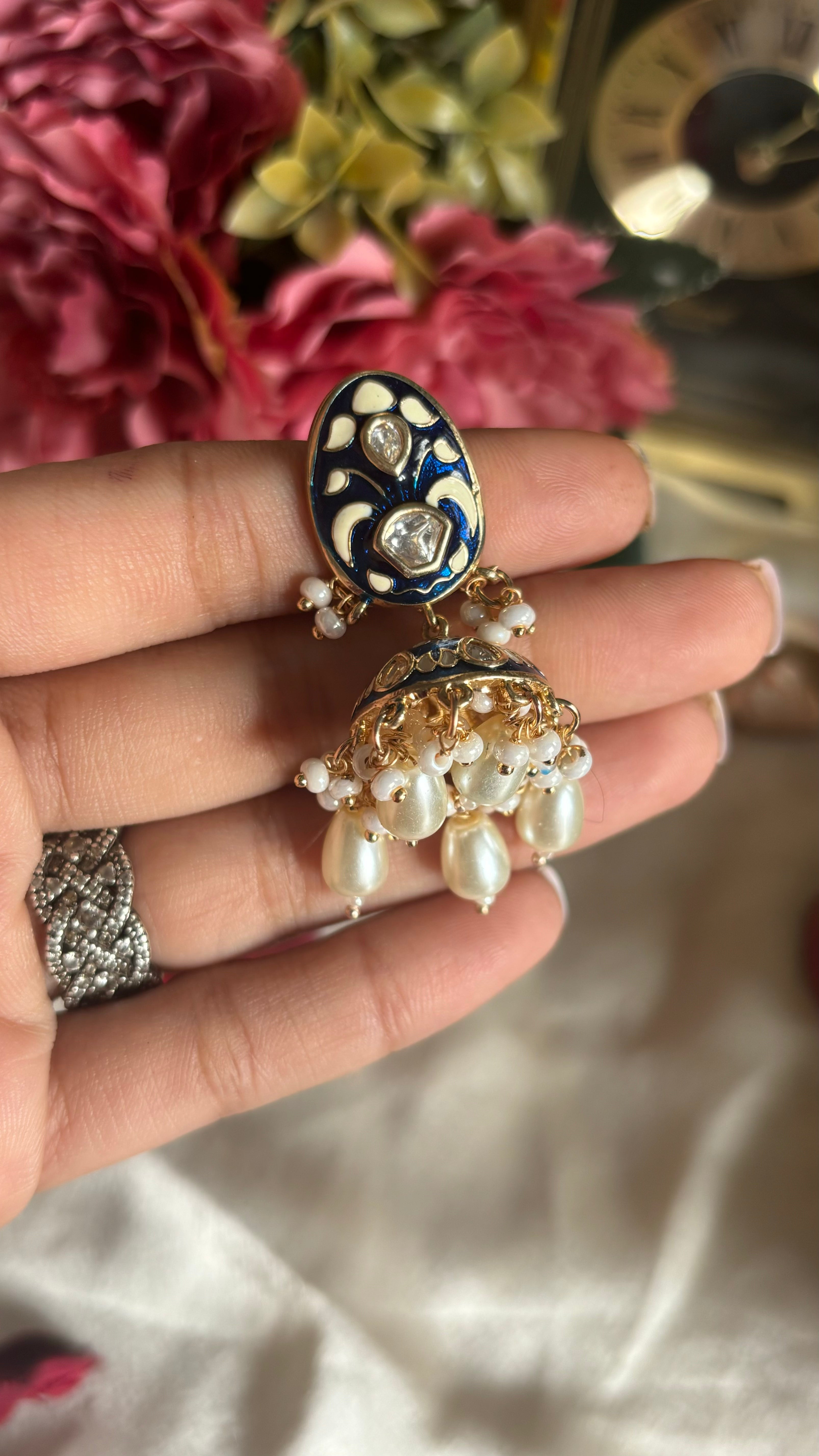 Sapphire meenakari hasli