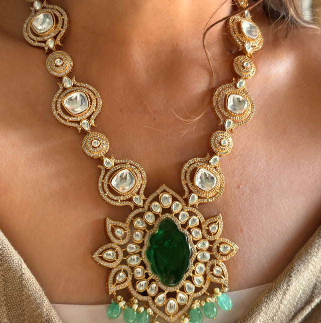 Emerald necklace set