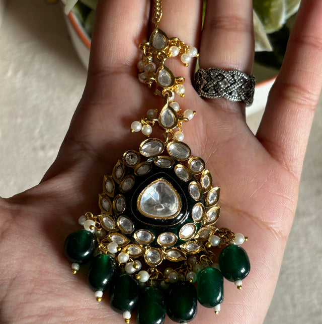 Emerald maang tika