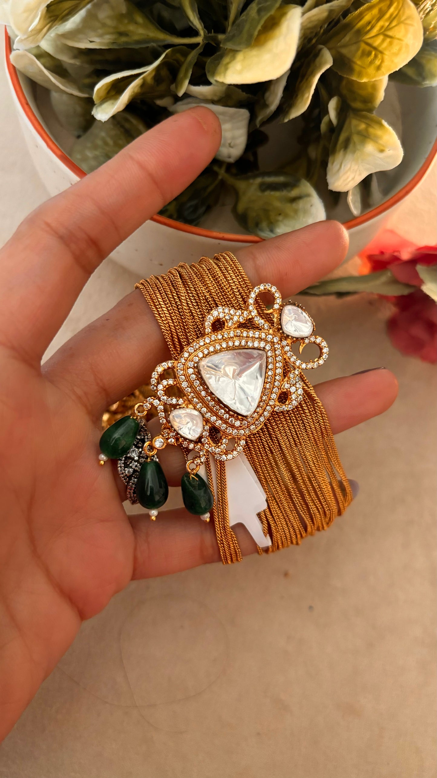 Emerald uncut polki jhalar bracelet