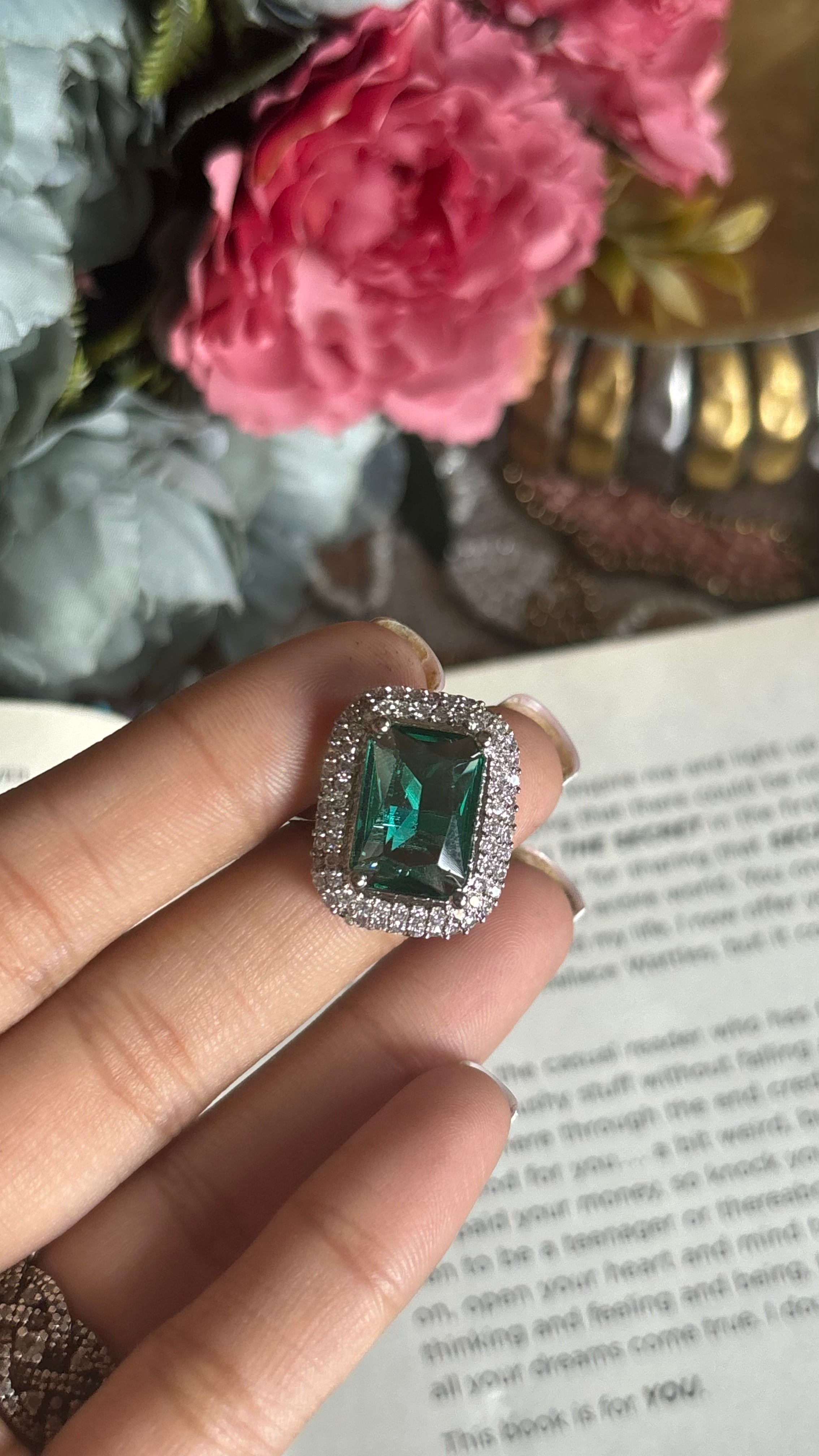 Diamond mint ring