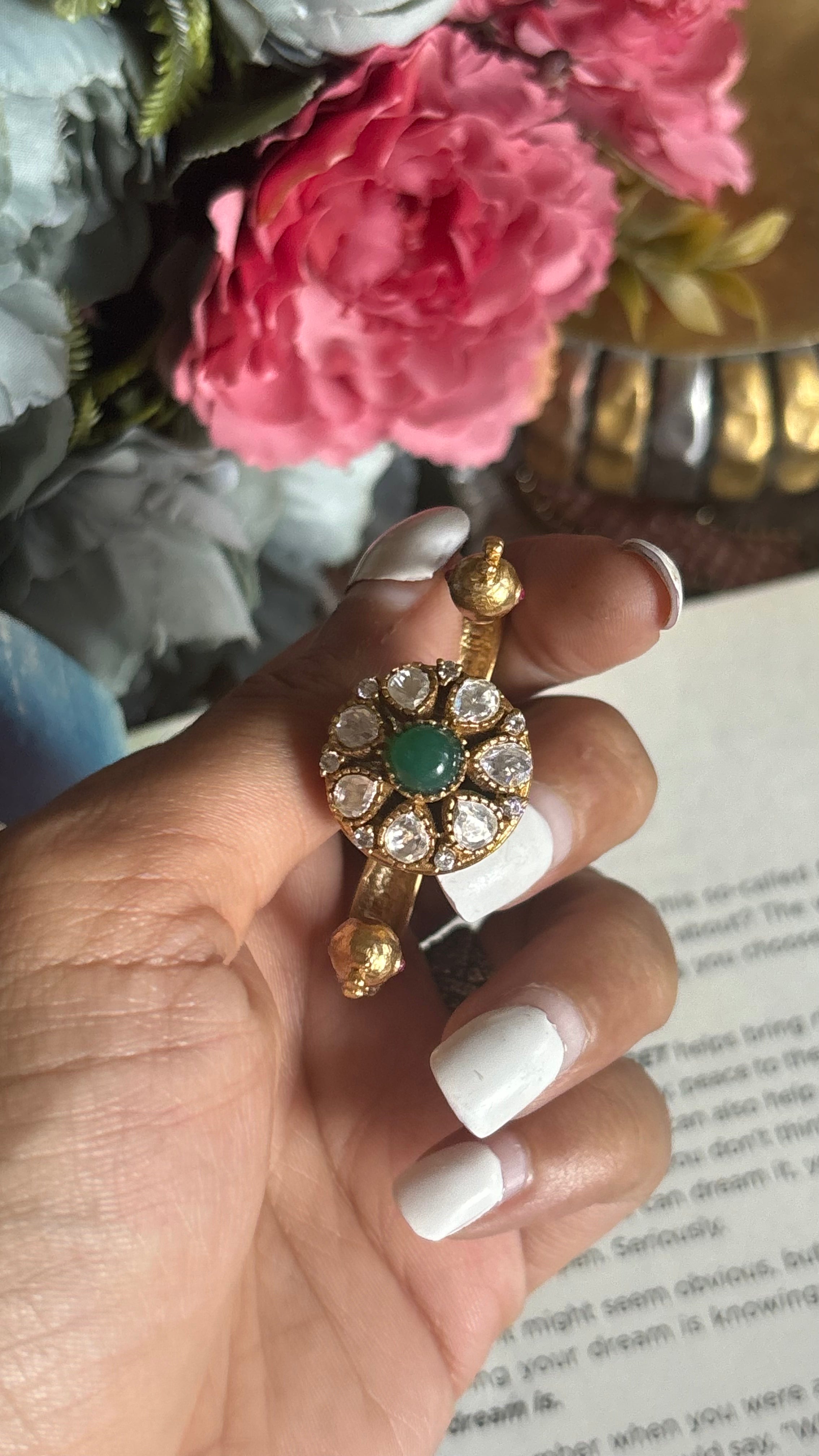 Emerald peacock two fingers ring