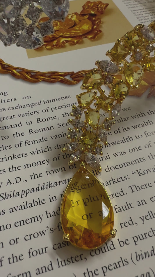 Ojasvi Topaz doublet designer necklace